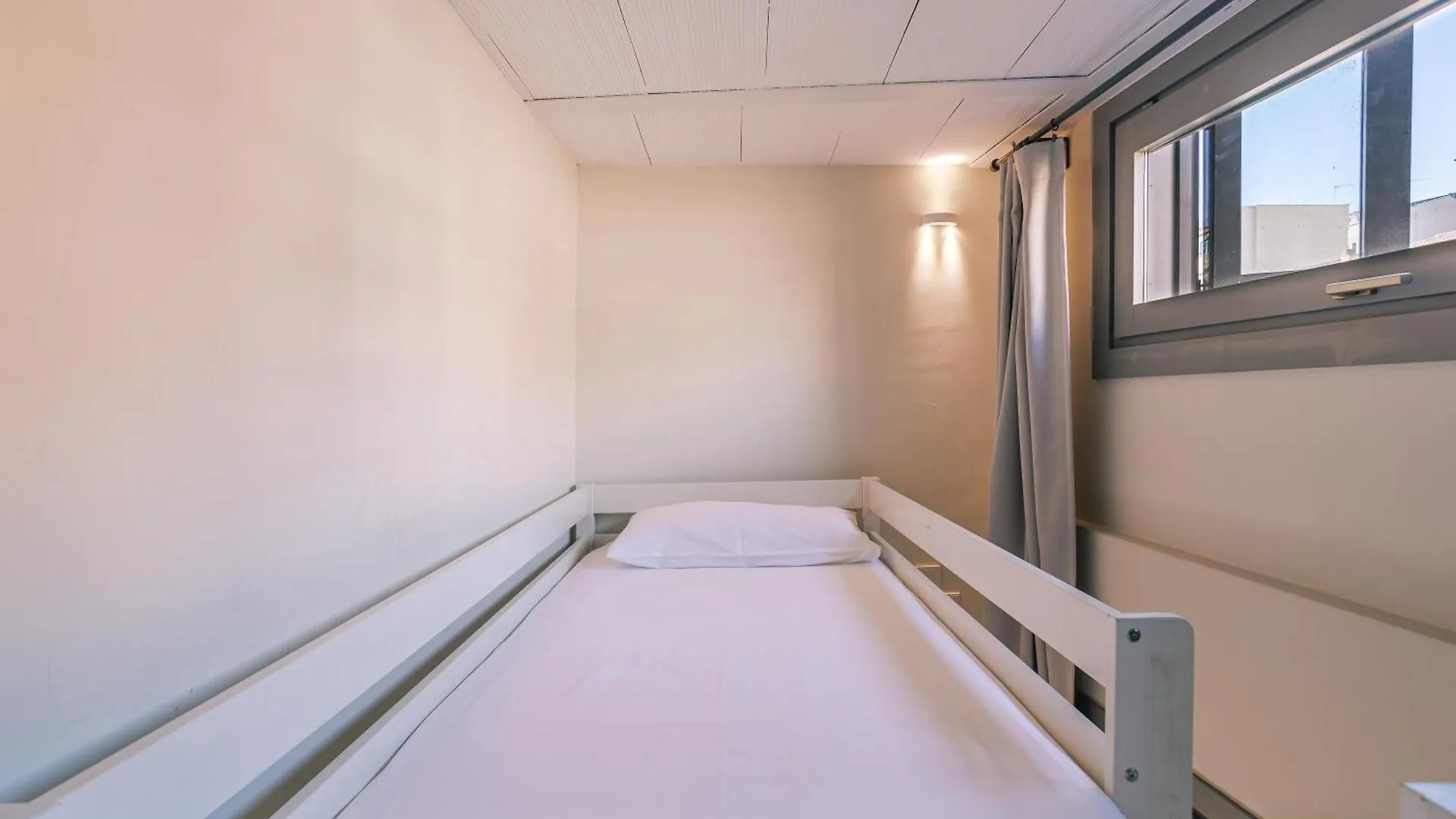 Daire Apt 1 Ylang Girona İspanya